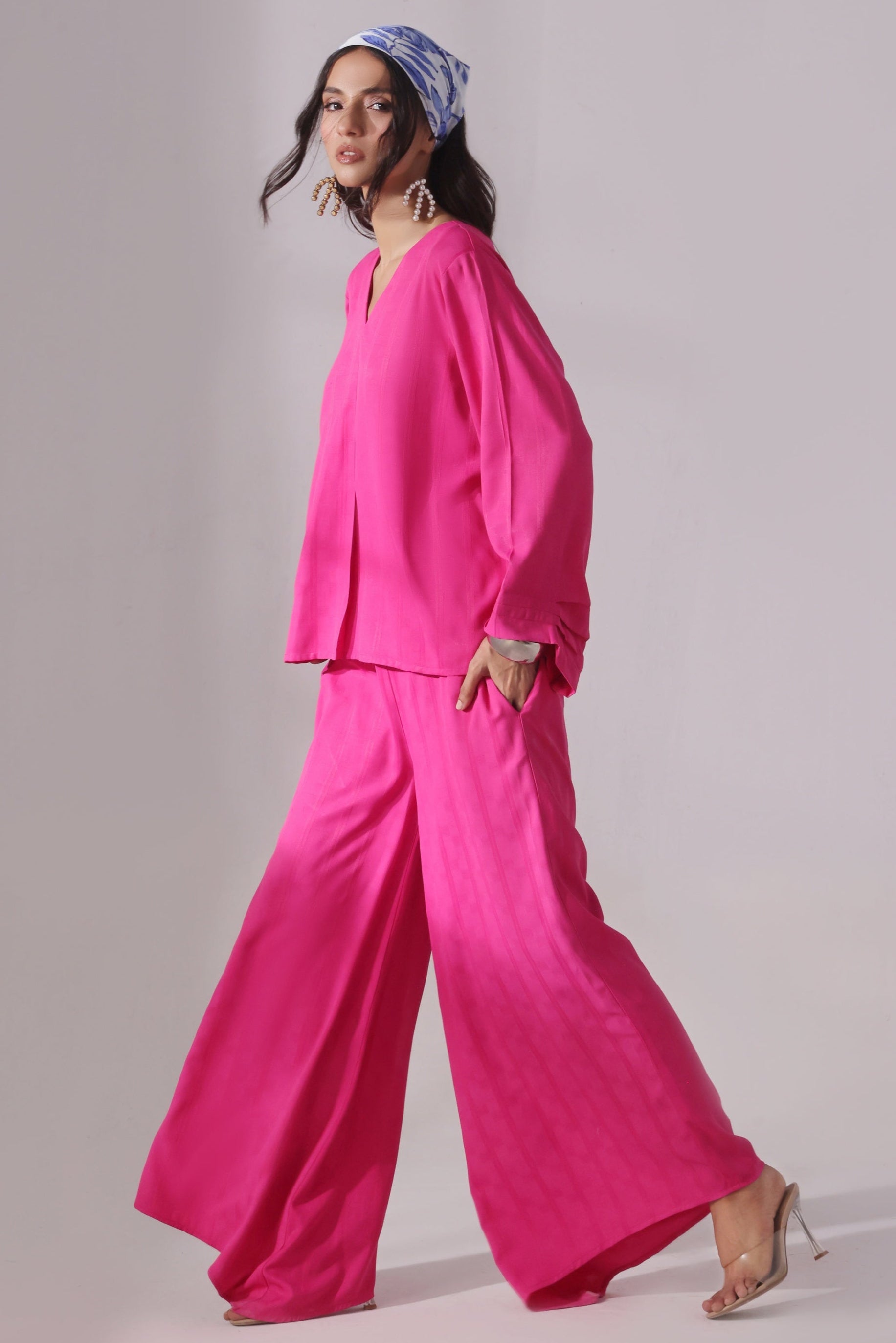 FUSHIA